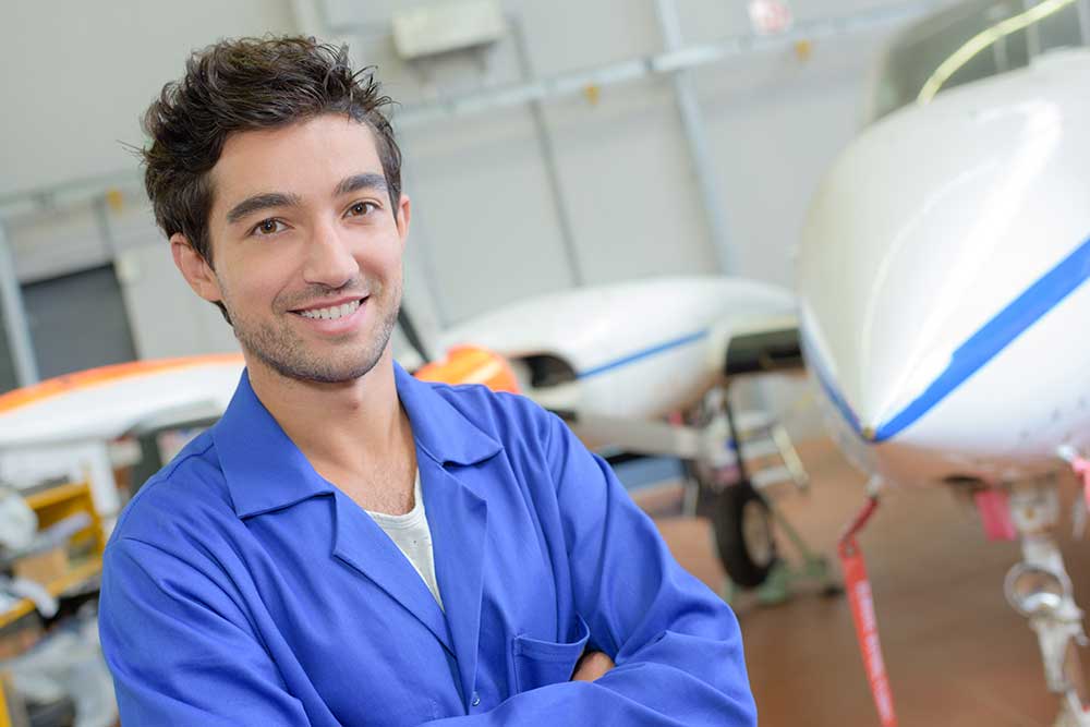 become an aerospace engineer technician