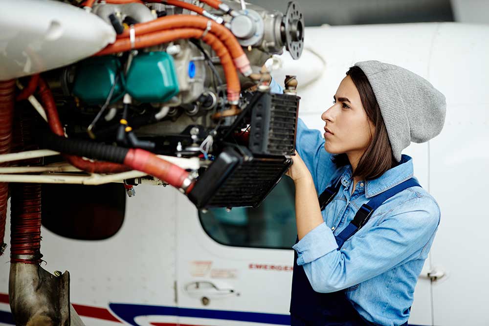 become an aircraft maintenance technician