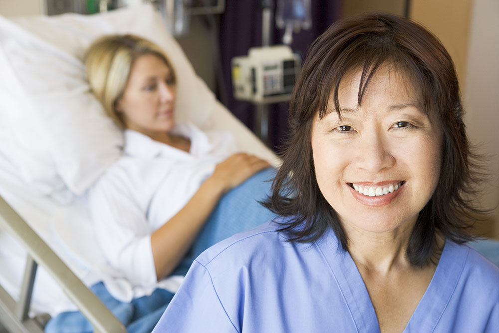 how to become a nurse midwife