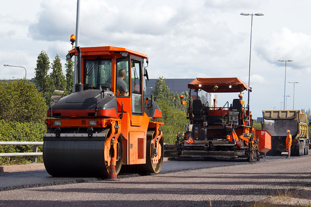 Paving Surfacing Tamping Equipment Operator