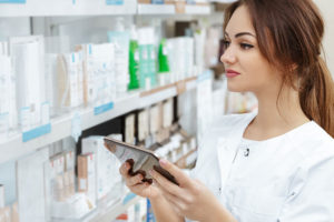 become a pharmacy aide