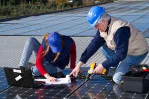 what does a solar installer do