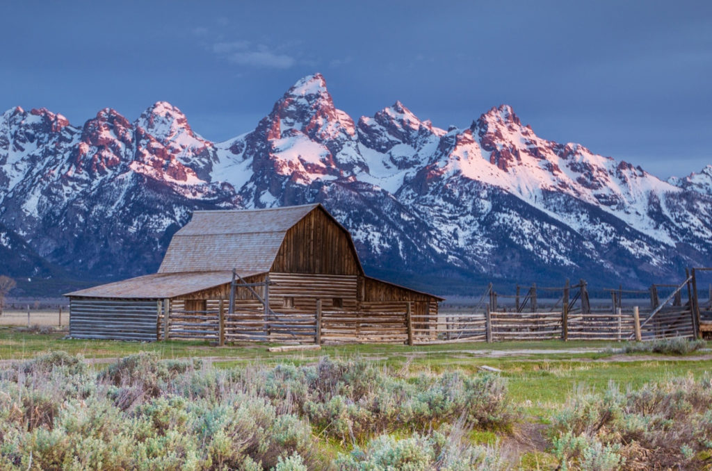 colleges in wyoming universities